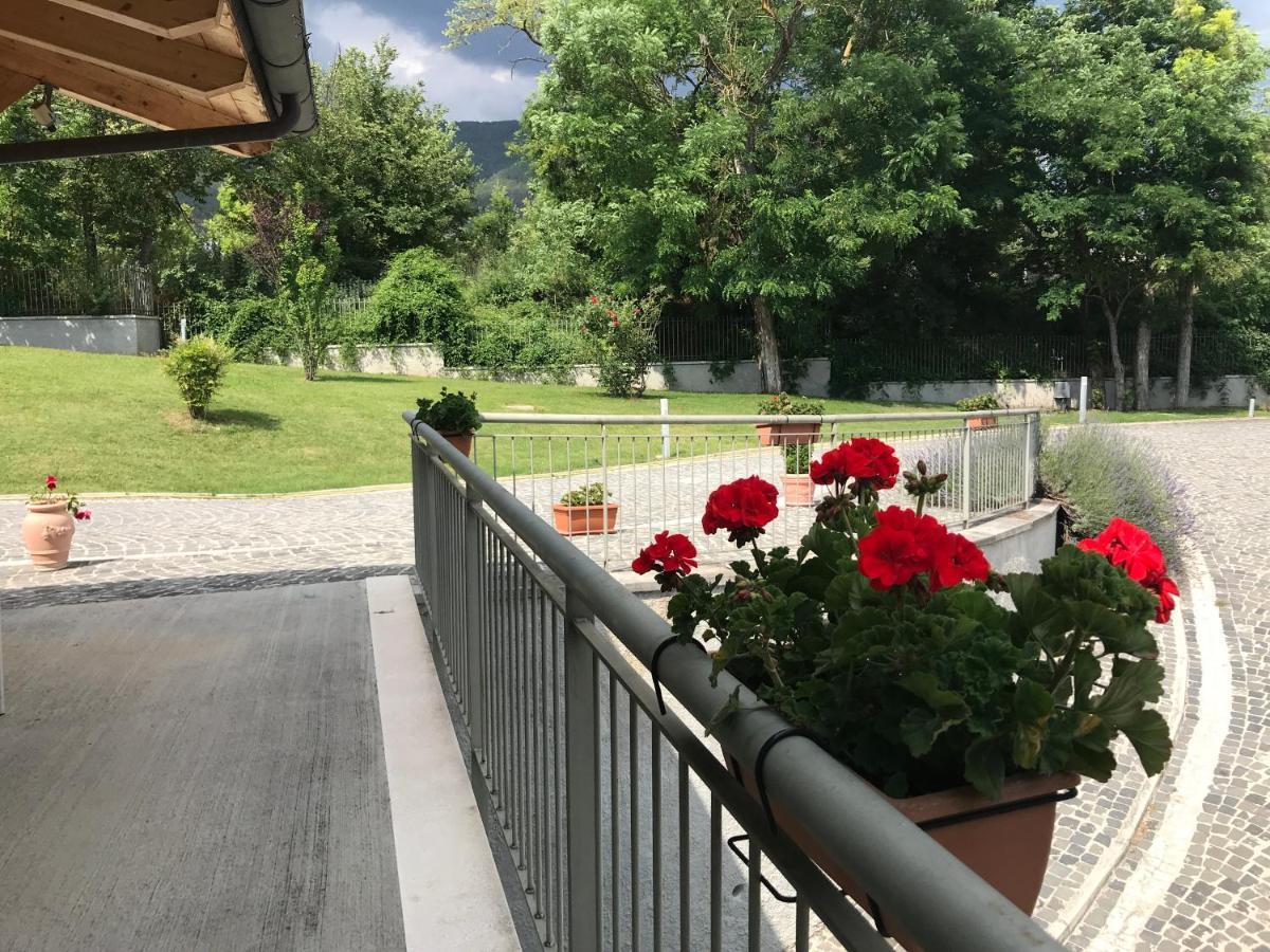 B&B Oasi Vetoio L'Aquila Luaran gambar